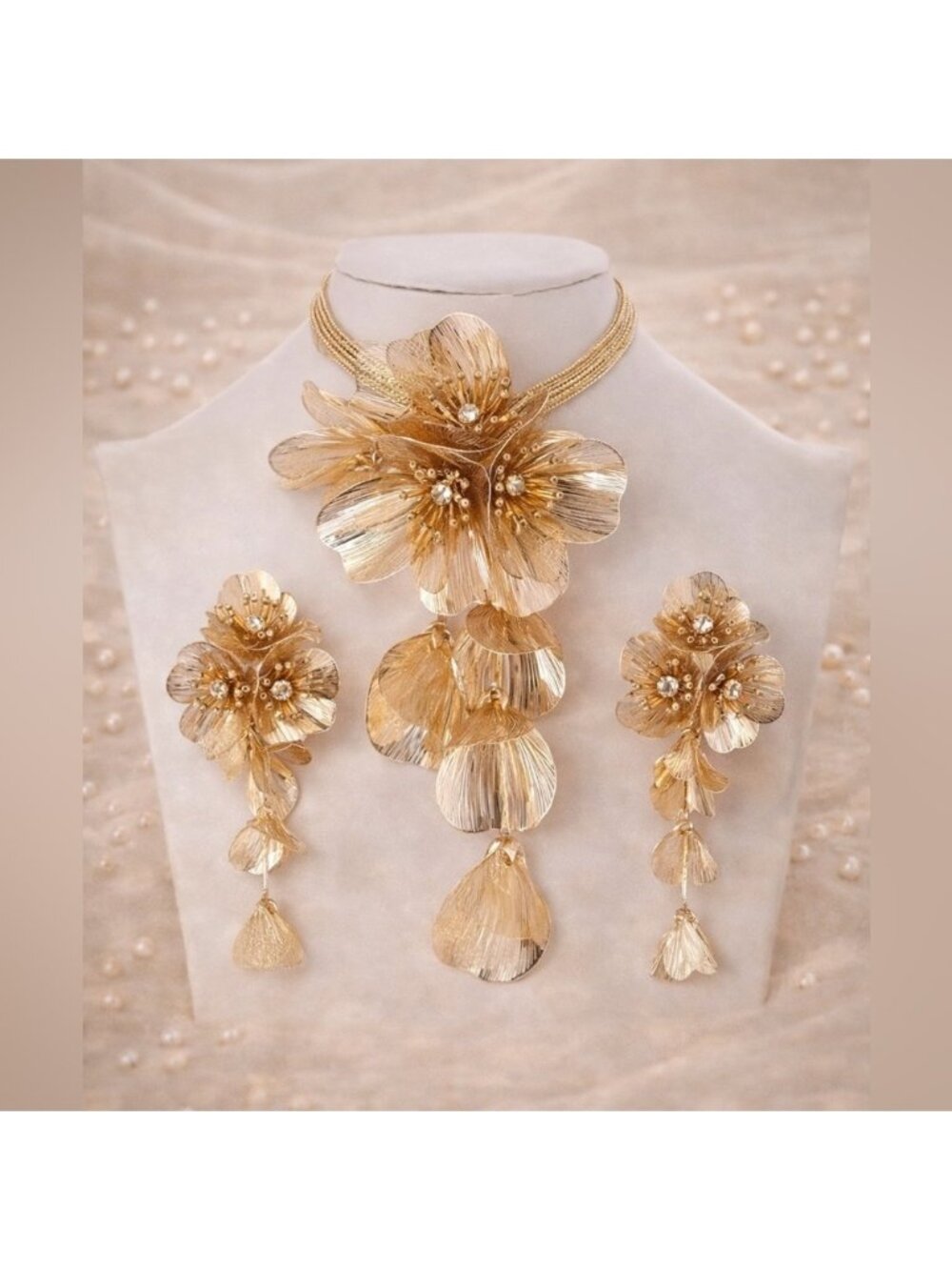 Kate Middleton Famous Cascading Floral Necklace&Earrings Set